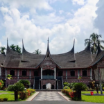 Romah Godang Sungai Beringin